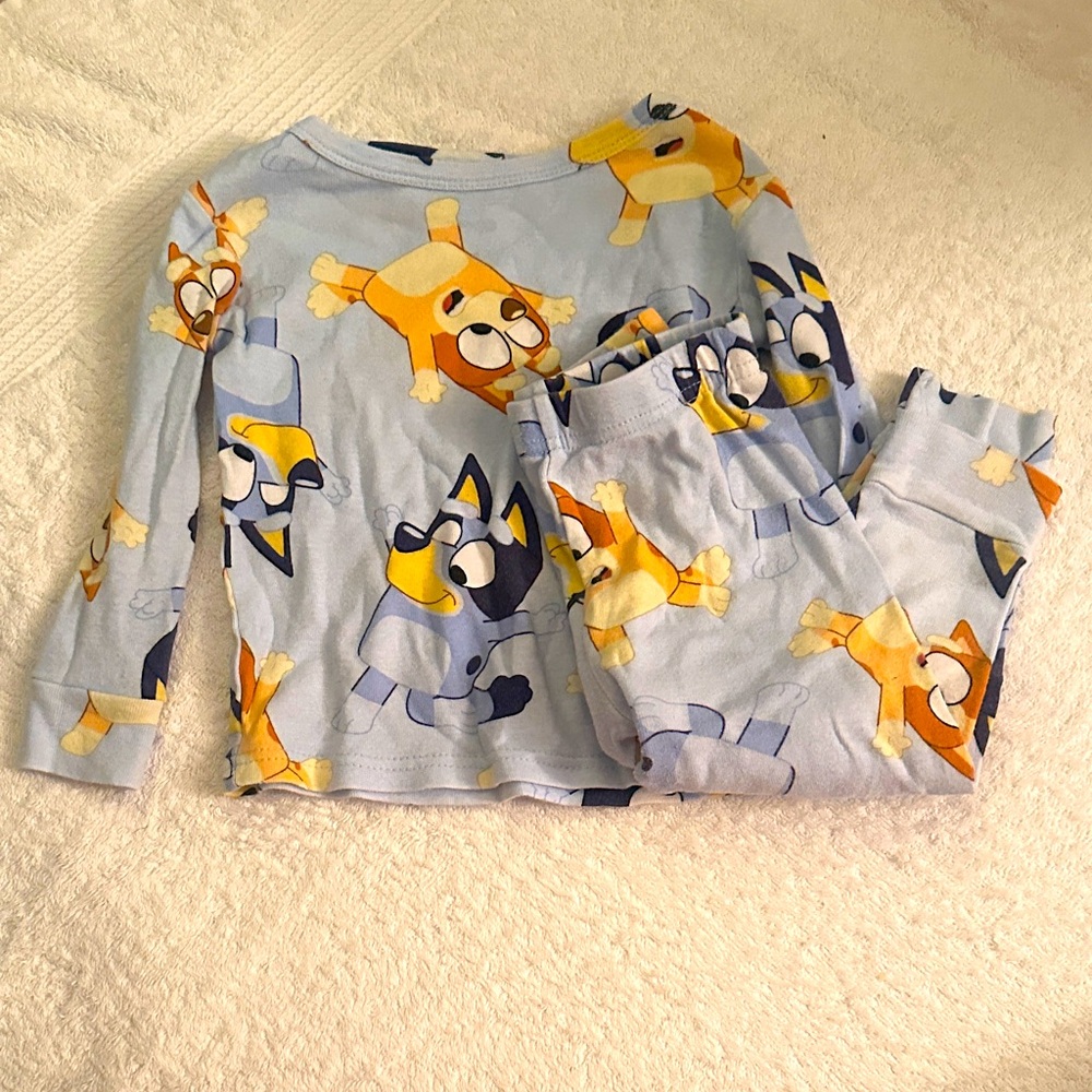 Bluey Kids Pajamas Set - Blue and Yellow - 3T